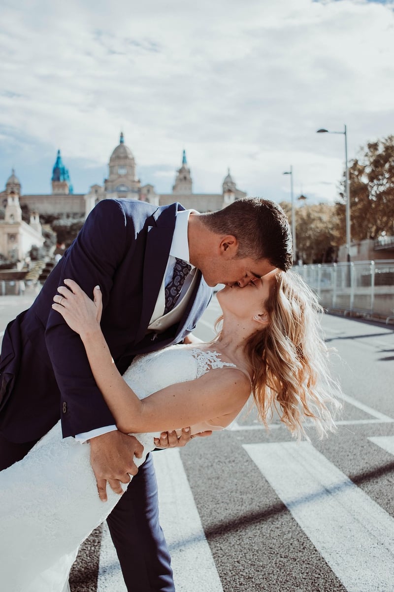 Vintage-inspired wedding guest attire